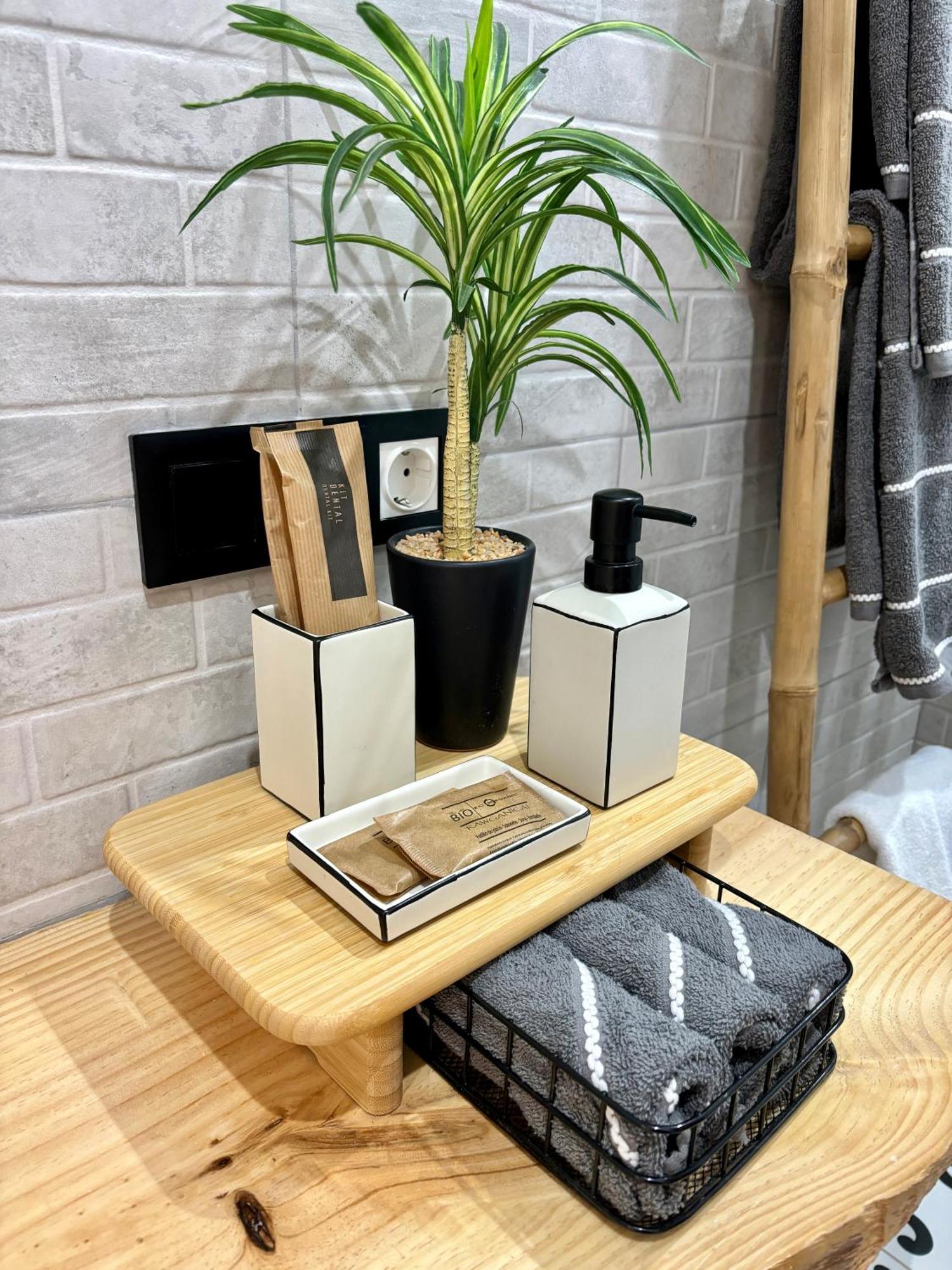 Apartament El Pisito Forest,A 300 Metros Iglesia De La Encarnacion Marbella Zewnętrze zdjęcie